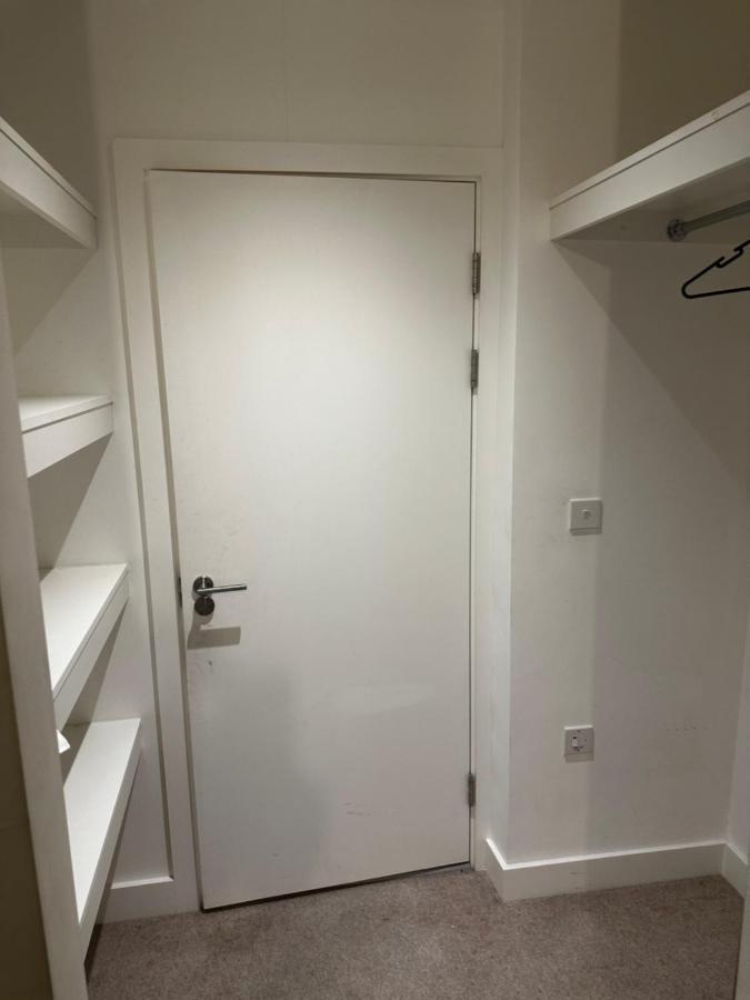 Luxury 2 Bedrooms Apartment バーキング エクステリア 写真